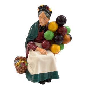 Vintage Royal Doulton Figure Old Balloon Seller HN1315 1928-1932